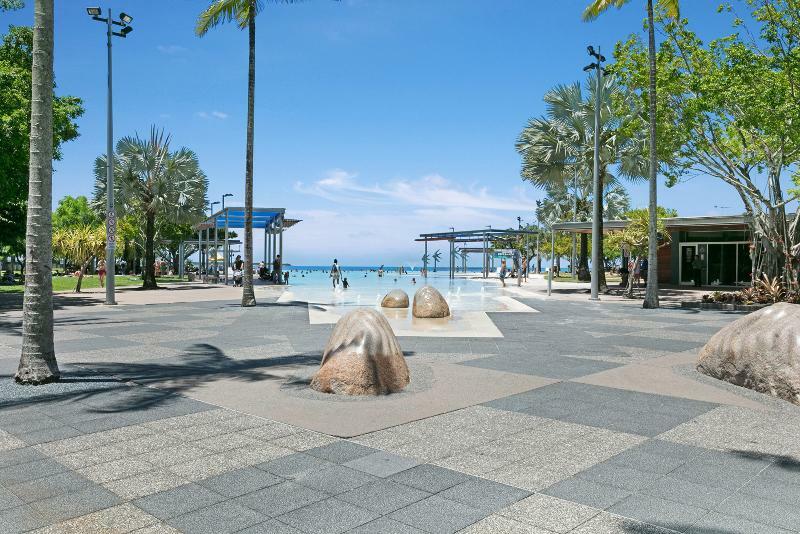 Aparthotel Mantra On The Esplanade Darwin Esterno foto
